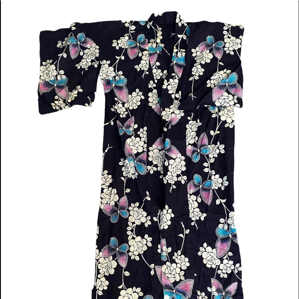 Beautiful long Kimono with butterflies 🦋